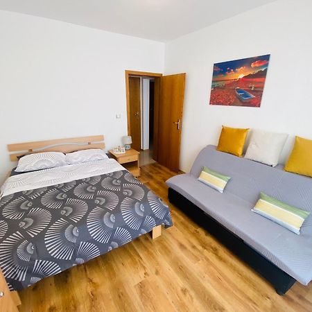 First Line On The Beach Cosy Sea Paradise Apartments Καβάρνα Εξωτερικό φωτογραφία