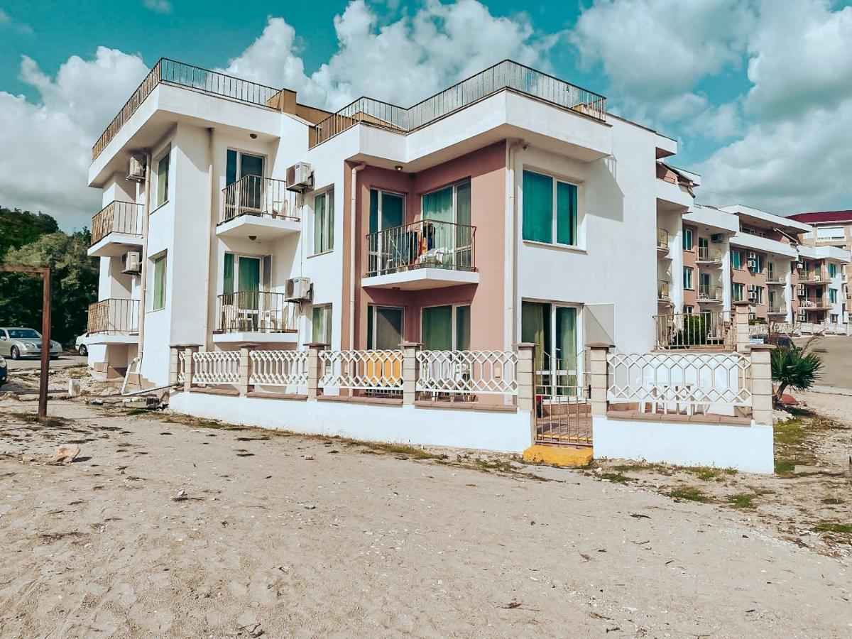 First Line On The Beach Cosy Sea Paradise Apartments Καβάρνα Εξωτερικό φωτογραφία