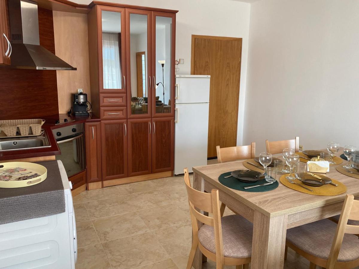 First Line On The Beach Cosy Sea Paradise Apartments Καβάρνα Εξωτερικό φωτογραφία