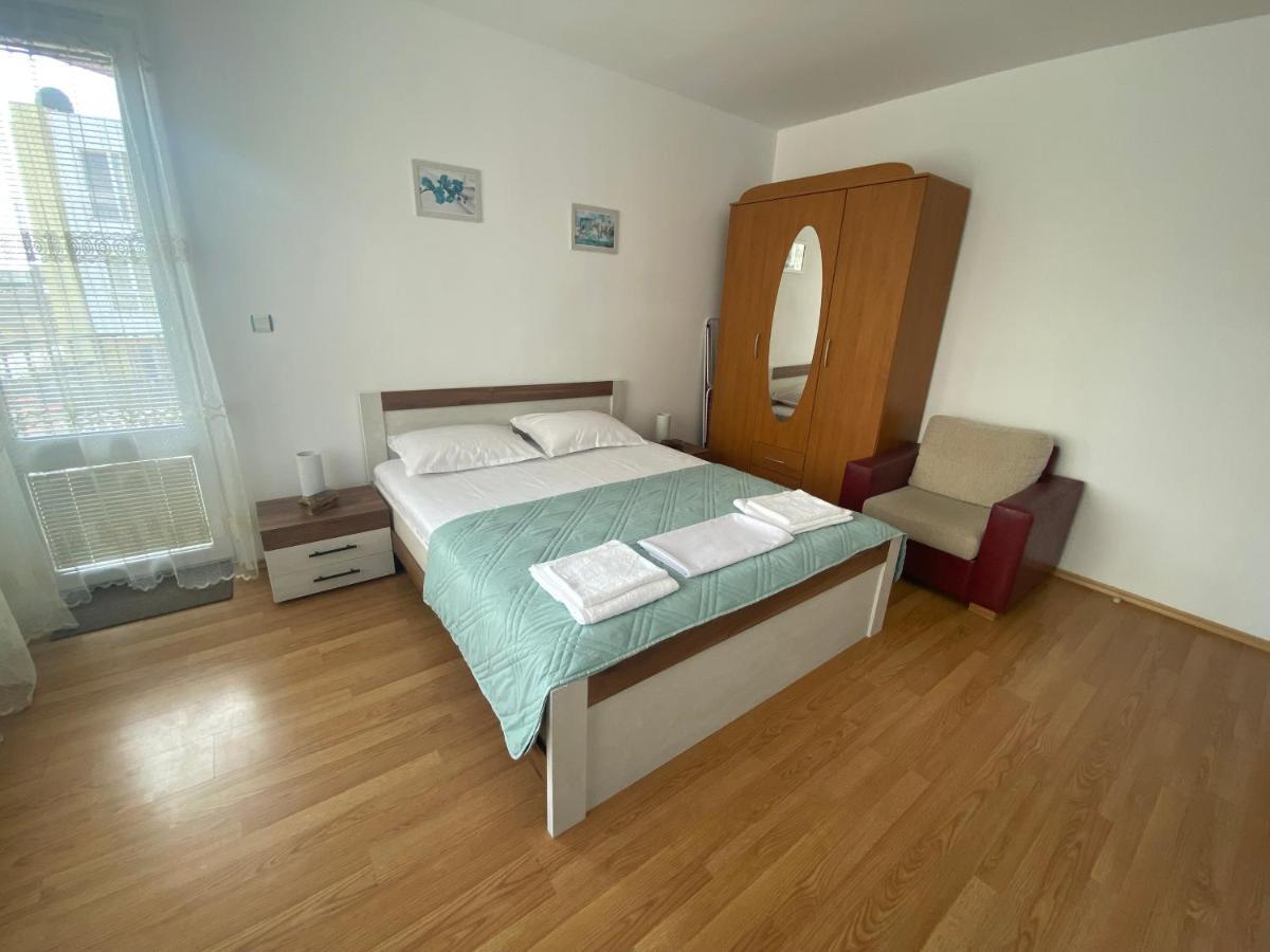 First Line On The Beach Cosy Sea Paradise Apartments Καβάρνα Εξωτερικό φωτογραφία
