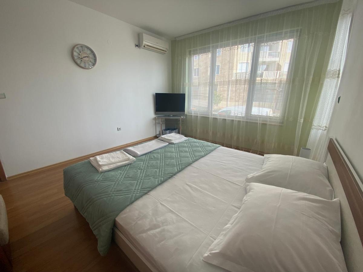 First Line On The Beach Cosy Sea Paradise Apartments Καβάρνα Εξωτερικό φωτογραφία