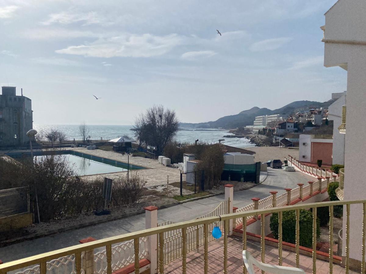 First Line On The Beach Cosy Sea Paradise Apartments Καβάρνα Εξωτερικό φωτογραφία