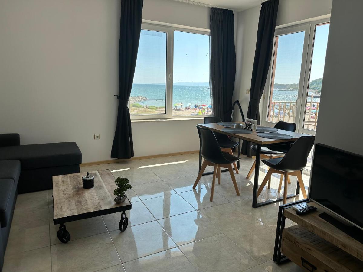 First Line On The Beach Cosy Sea Paradise Apartments Καβάρνα Εξωτερικό φωτογραφία