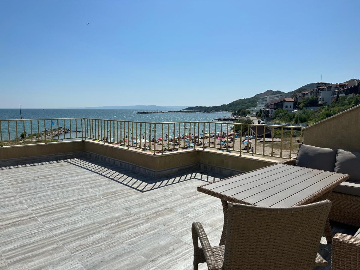 First Line On The Beach Cosy Sea Paradise Apartments Καβάρνα Εξωτερικό φωτογραφία