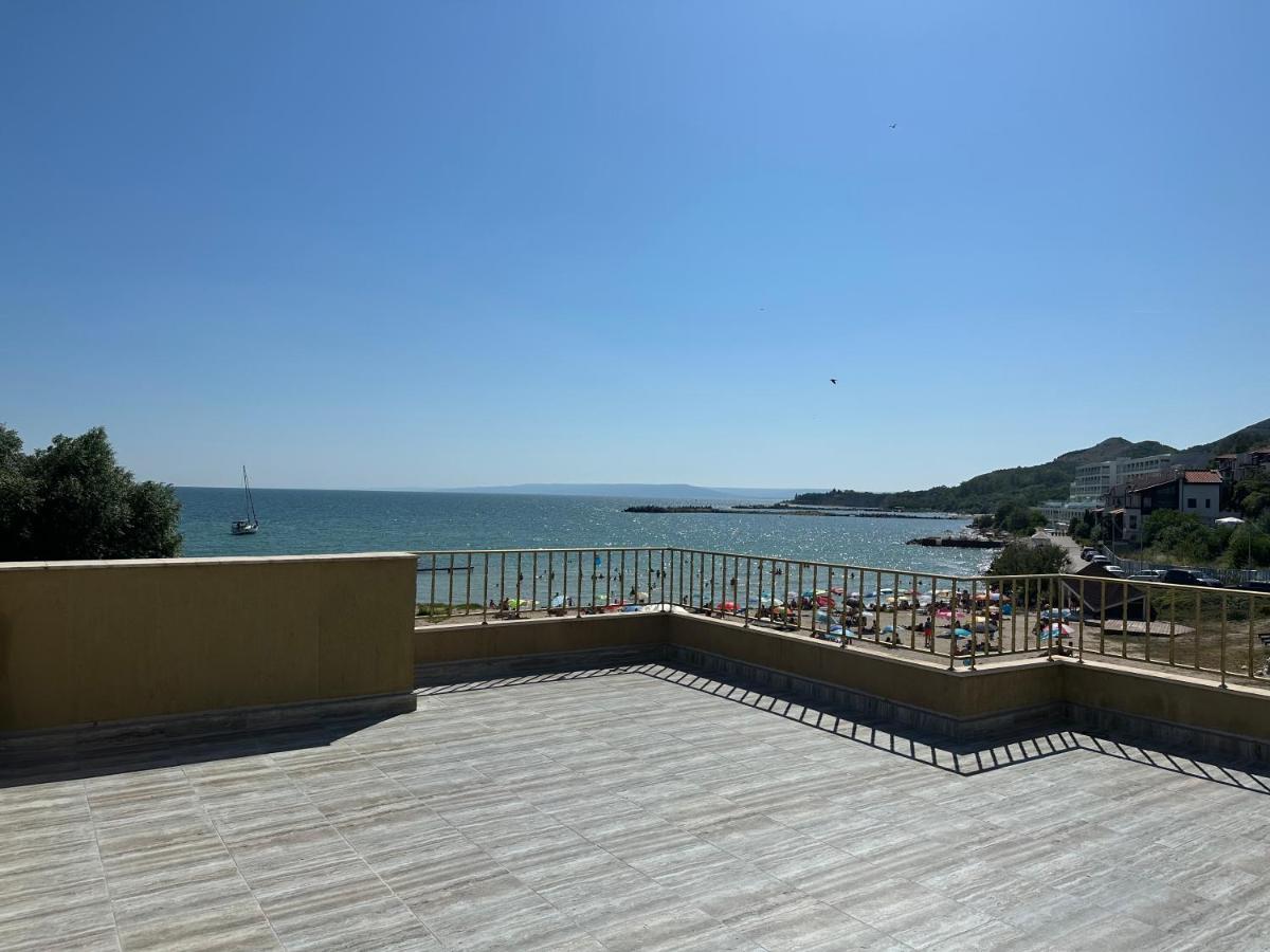 First Line On The Beach Cosy Sea Paradise Apartments Καβάρνα Εξωτερικό φωτογραφία