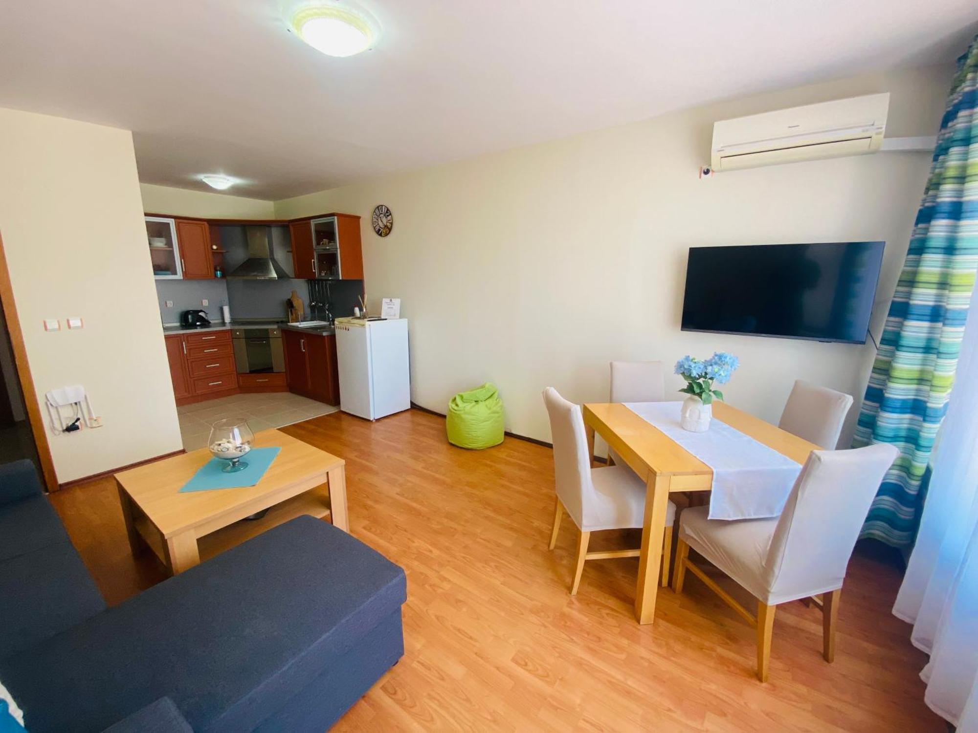 First Line On The Beach Cosy Sea Paradise Apartments Καβάρνα Εξωτερικό φωτογραφία